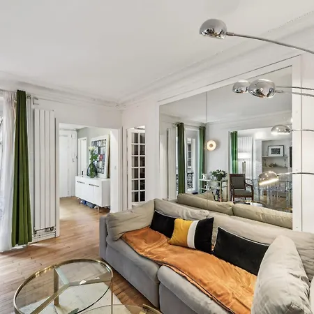 Apartment 2 Bedrooms Near Galeries Lafayette
